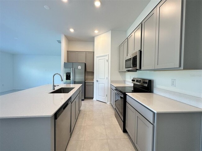 Building Photo - 335 Loch Ct