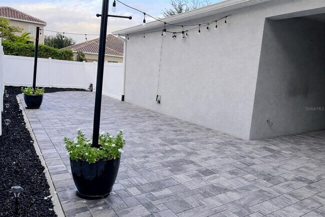 Building Photo - 14651 Bahama Swallow Boulevard