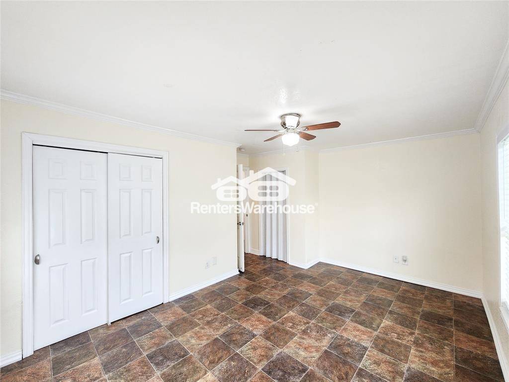 Building Photo - 1204 De Boll St