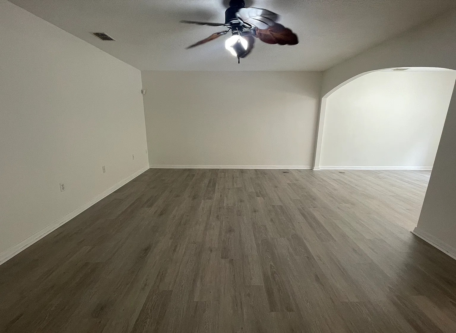 Building Photo - 4083 Dover Terrace Dr