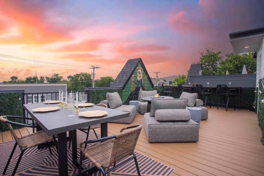 Building Photo - 4021 Indiana Ave