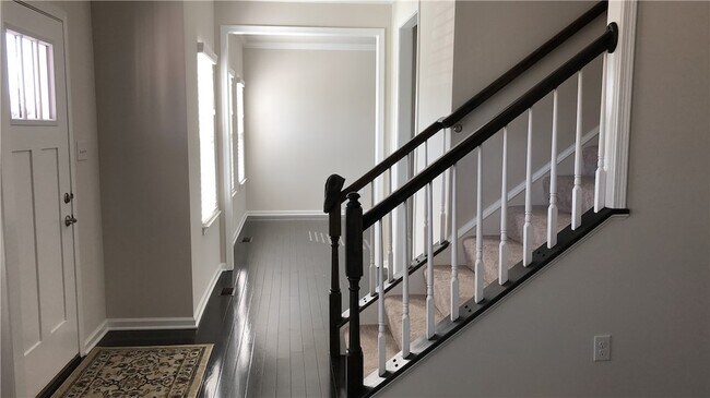 Building Photo - 112 Hamilton Dr