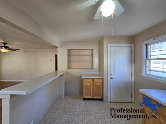 Building Photo - 2 bedroom in Billings MT 59102
