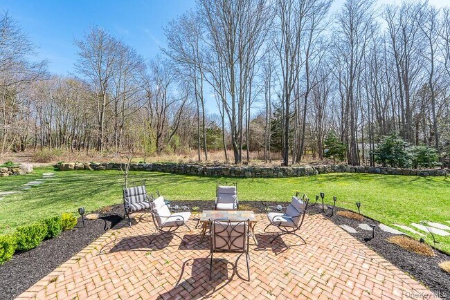 Building Photo - 19000 Main Rd