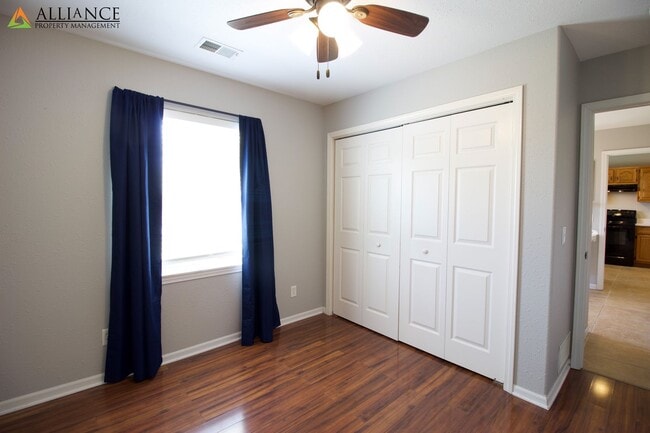 Building Photo - Beautiful 4 Bedroom - 2 Bath Home Close to Flint Hills Christian School!