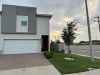 Building Photo - 9926 Kaspar Dr
