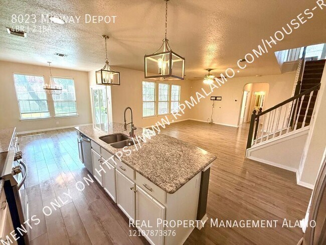 Building Photo - 8023 Midway Depot