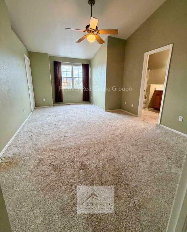 Building Photo - 7927 Buschborn Rd