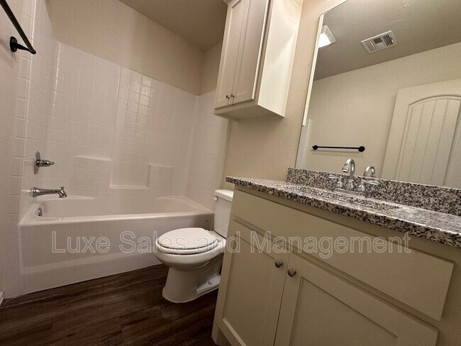 Building Photo - 412 Chalk Hill Ct