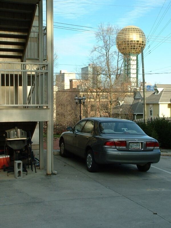 Building Photo - $995 PER BEDROOM! 3BR/2BA Condo Near UTK, ...