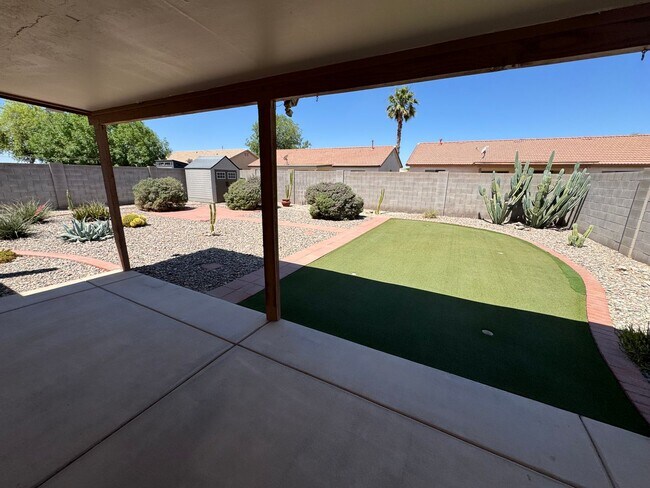 Building Photo - COZY HOME