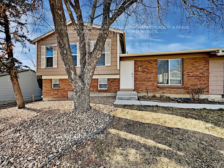 Primary Photo - 16533 E Wyoming Dr