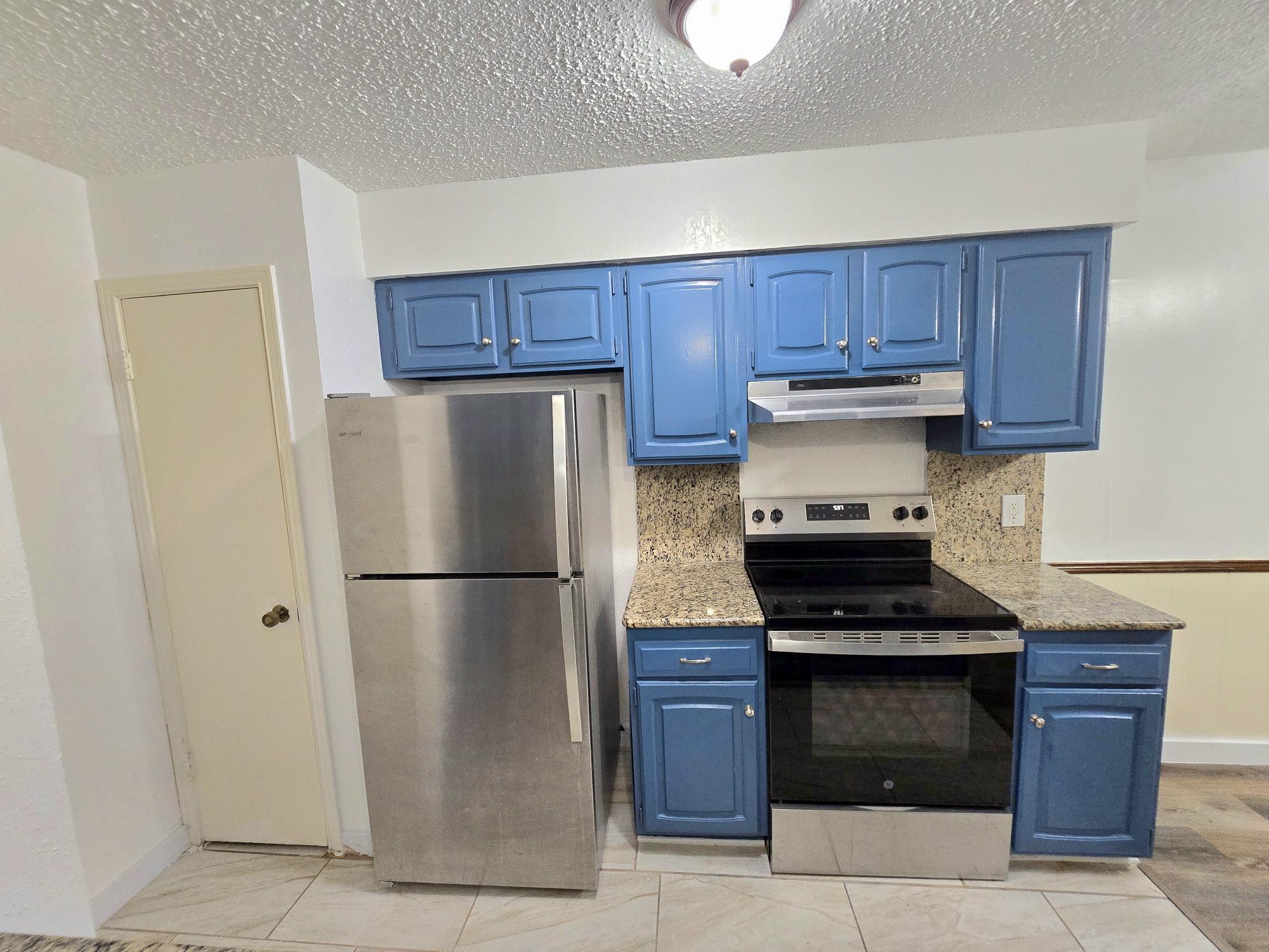 Building Photo - 1001 Hunters Creek Dr