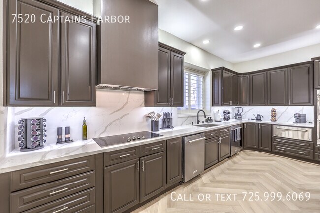 Building Photo - 7520 Captains Harbor Dr