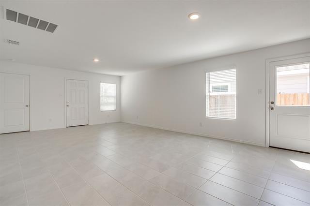 Building Photo - 3608 Kinglet Ct