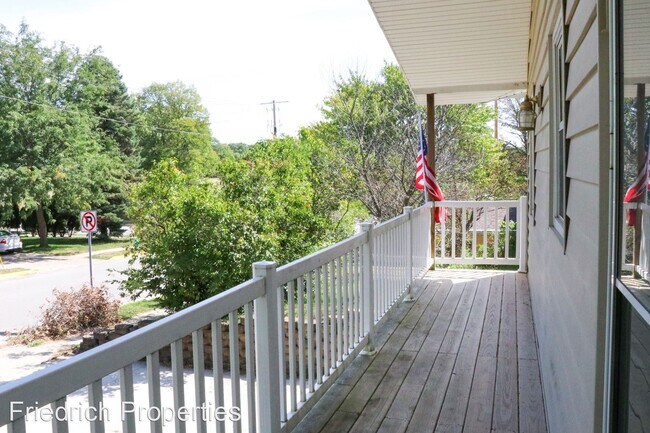 Building Photo - 4 br, 2 bath House - 3310 Tripp St.