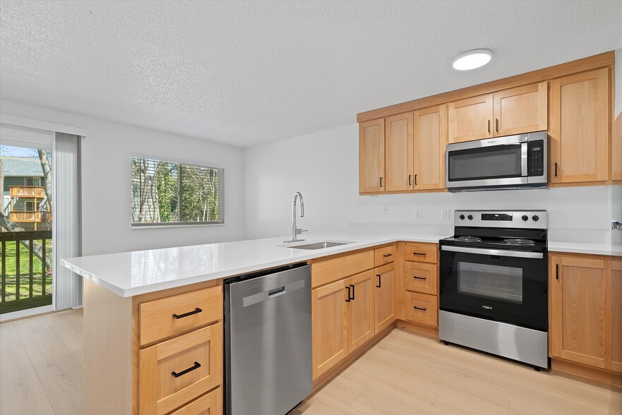 Primary Photo - Kennedy Park Apartments