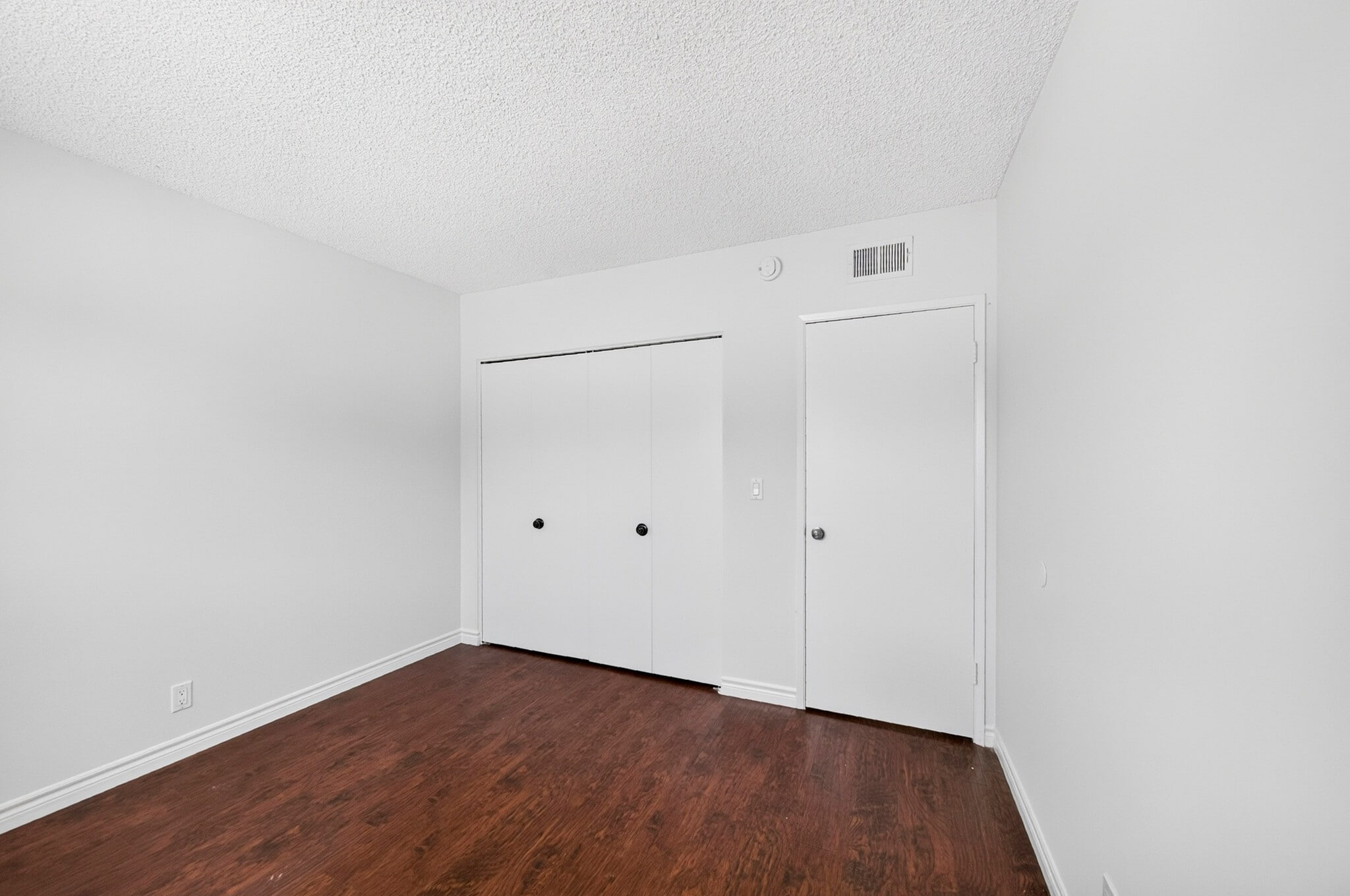Building Photo - 3467 W 171st St