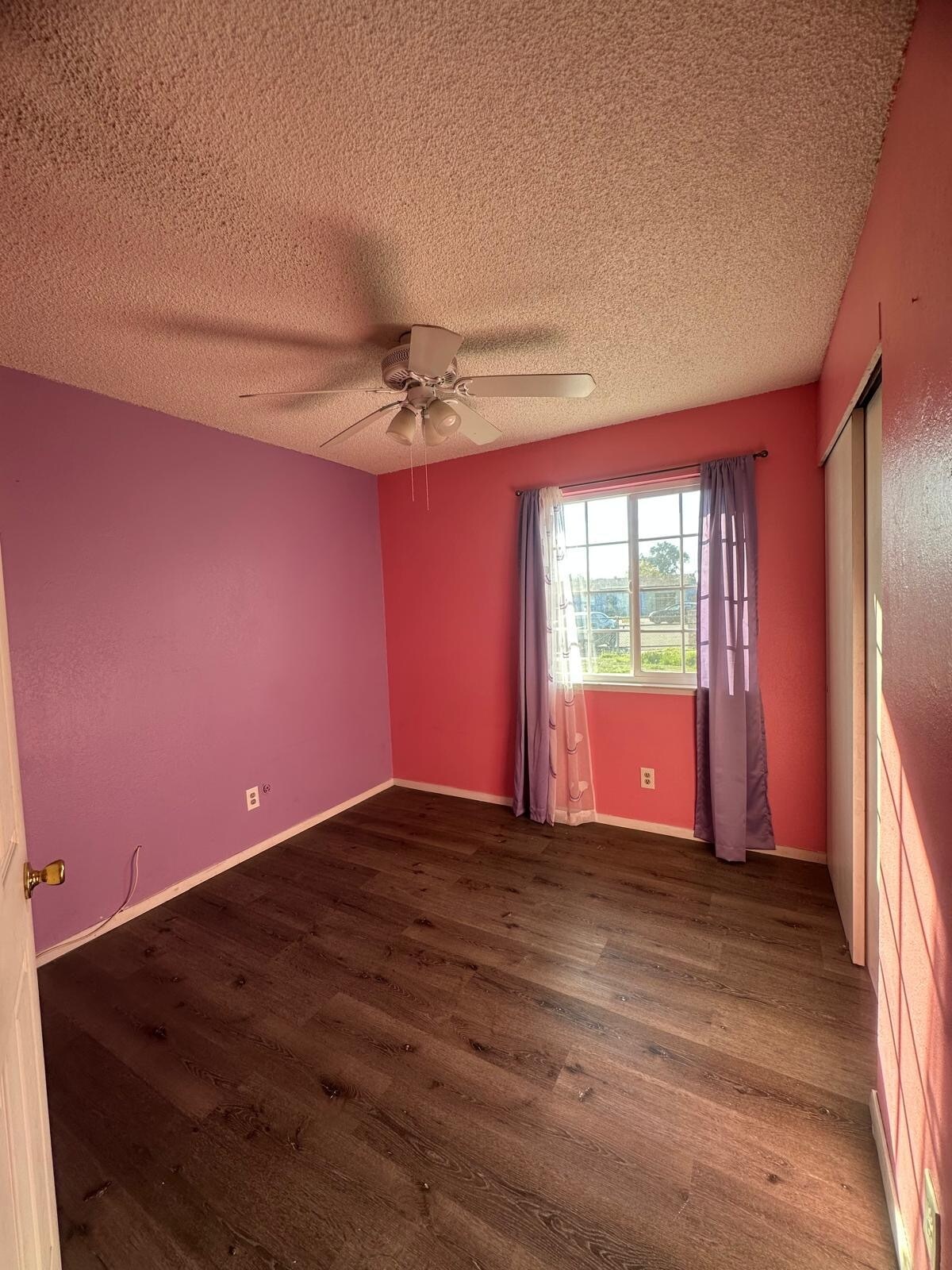 Building Photo - 1817 W La Sierra Dr