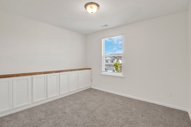 Building Photo - 26 Allston Ln