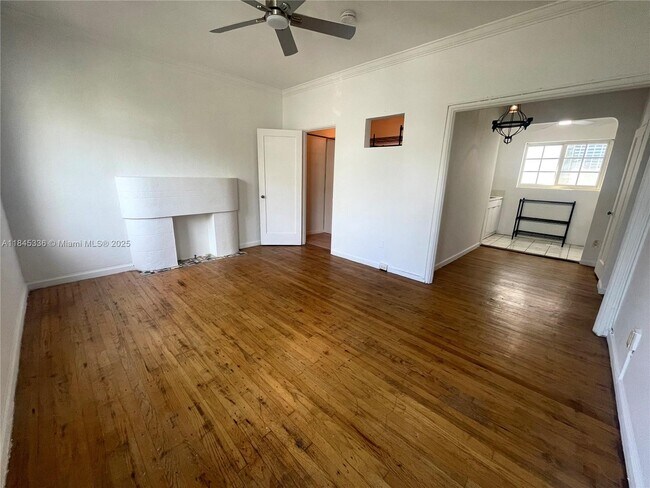 Primary Photo - 1619 Meridian Ave
