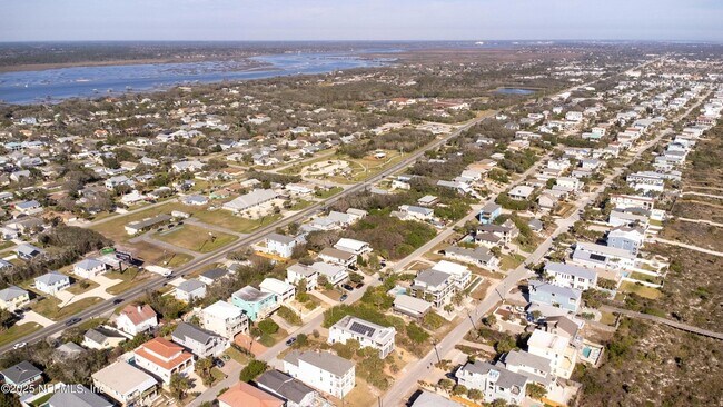 Building Photo - 5455 Pelican Way