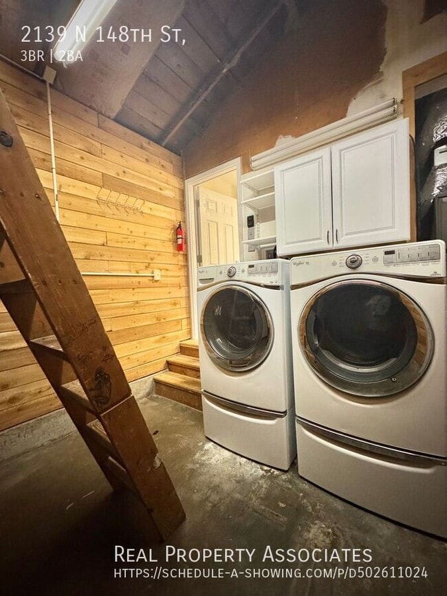 Building Photo - 2139 N 148th St