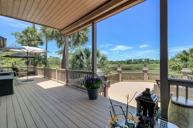 Building Photo - Spectacular Sea Pines Home - Marsh/Water Views!
