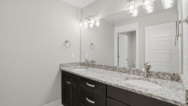 Building Photo - Luxurious Herriman 6 Bed with Indoor Court, Theater & Stunning Views!!!