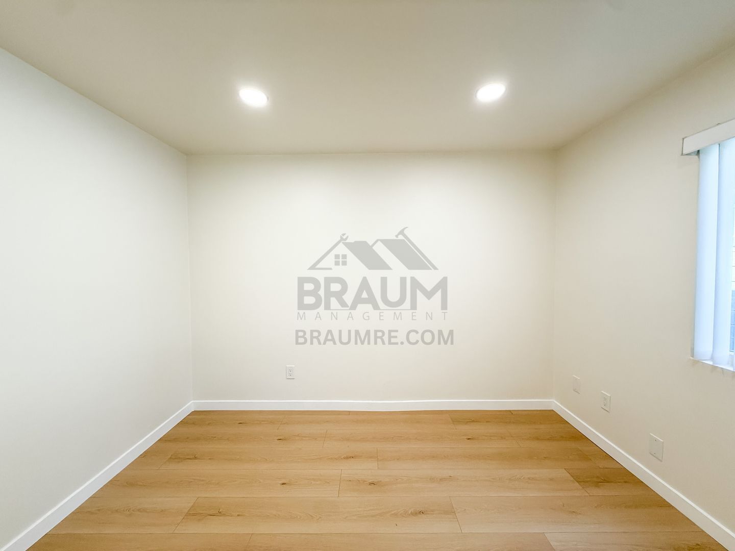 Building Photo - 5611 Fulcher Ave