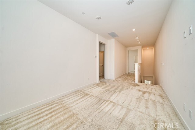 Building Photo - 128 Abacus