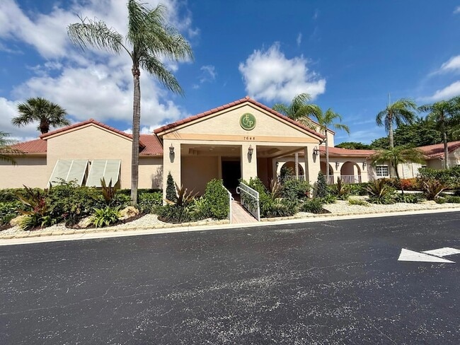 Building Photo - 7922 Sandy Pointe Dr
