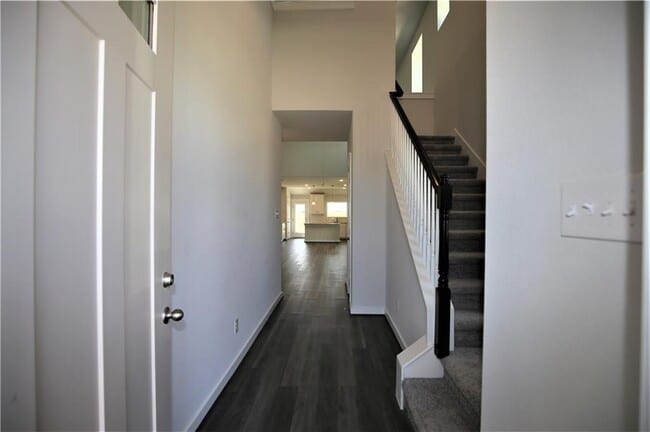 Building Photo - 635 Pheasant Hill Ln
