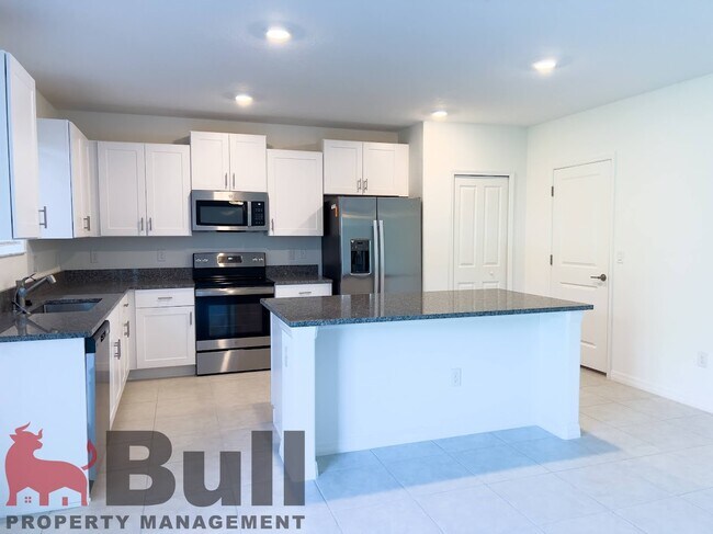 Building Photo - 1754 Red Lp