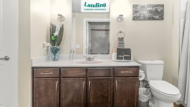 Building Photo - 7373 Valley View Ln