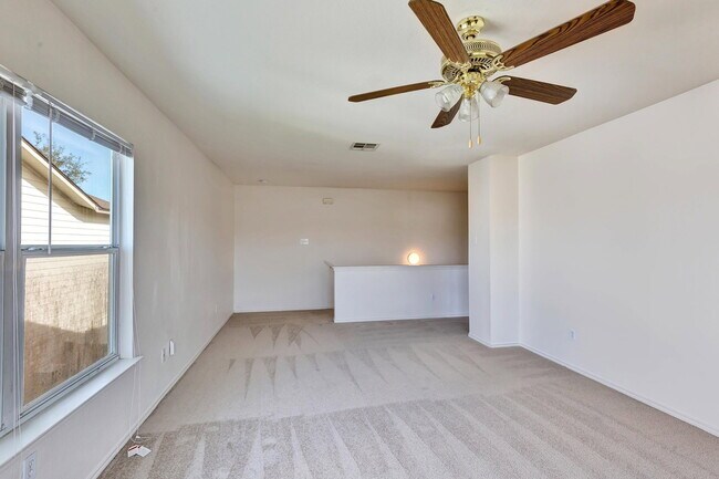 Building Photo - 5204 Bahan Dr