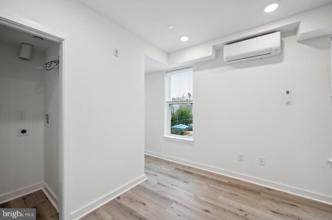 Building Photo - 3458 Frankford Ave