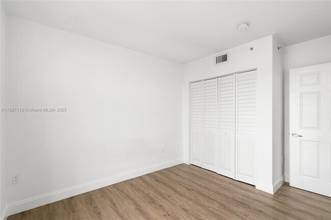 Building Photo - 900 SW 8th St