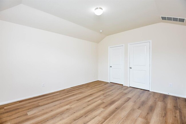 Building Photo - 16035 Dehay Ln