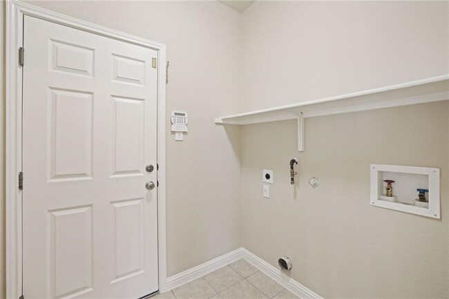 Building Photo - 3789 Fossilwood Way
