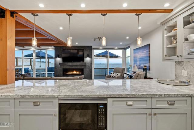 Building Photo - 3373 Ocean Dr