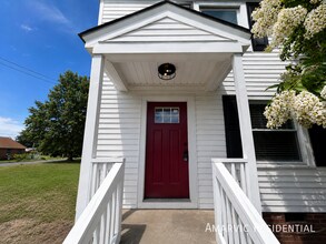 Building Photo - 306 Watauga Ave