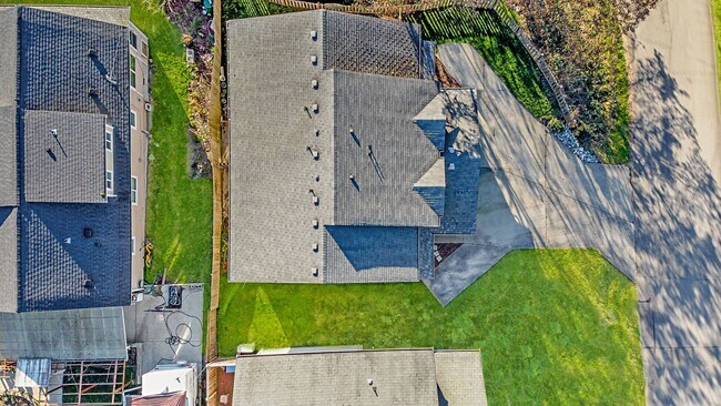Building Photo - 1001 S Nevada St