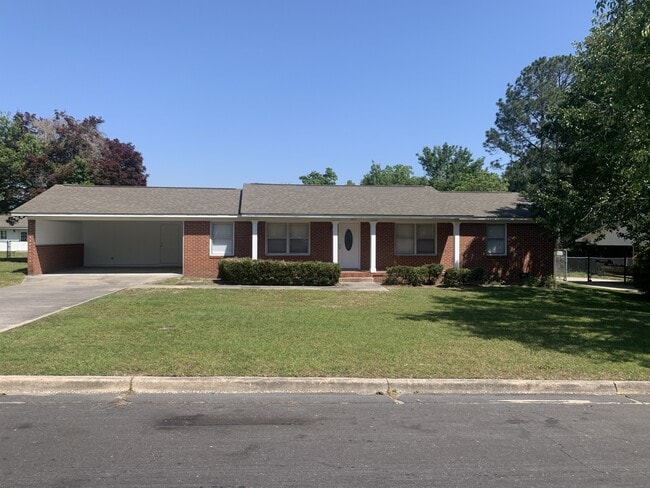 Building Photo - 411 Connecticut Dr