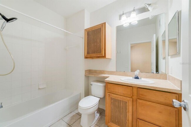 Building Photo - 6159 Metrowest Blvd