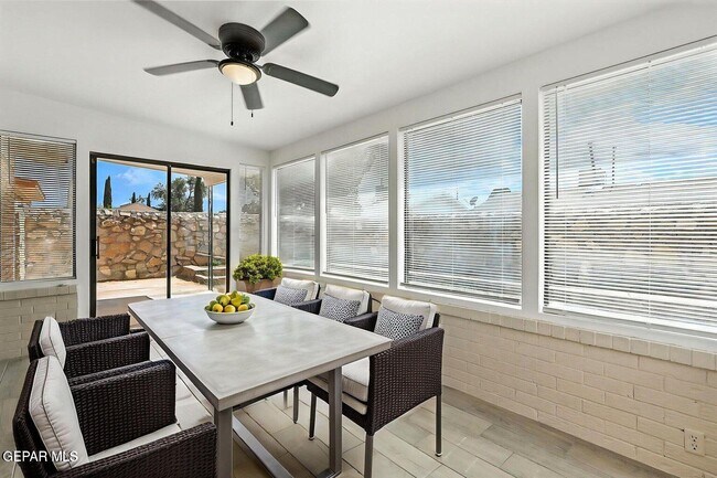 Building Photo - 11273 Ivanhoe Dr