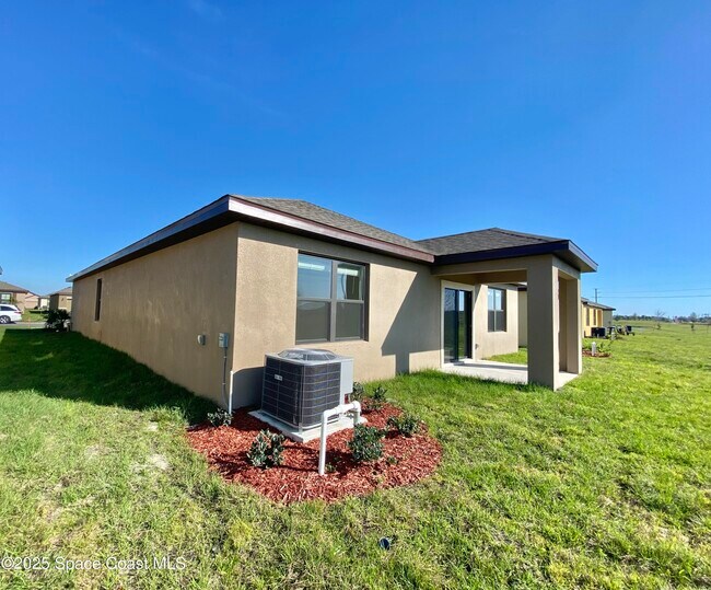 Building Photo - 1793 Farmhouse Rd SE