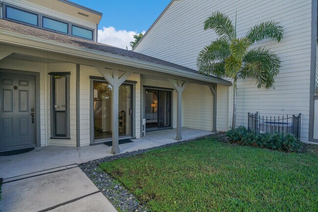 Building Photo - 13403 Bedford Mews Ct