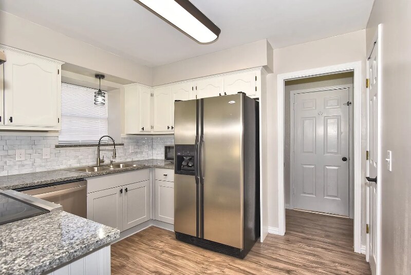 Building Photo - 2800 S Dogwood Ave