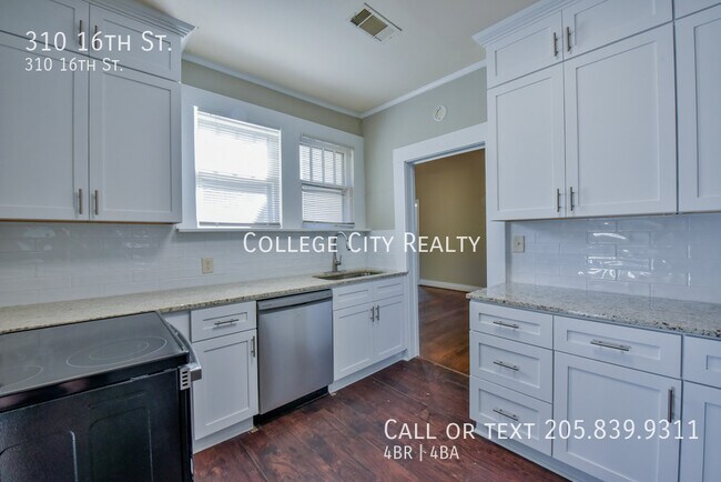 Building Photo - 310 16th St